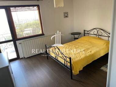 For rent - Floor of a house in Kladnica,  Pernik