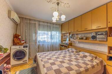For sale - Apartment in k.k. Chayka,  Varna