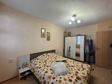 Verkauf - Wohnung in Karnobat,  Burgas