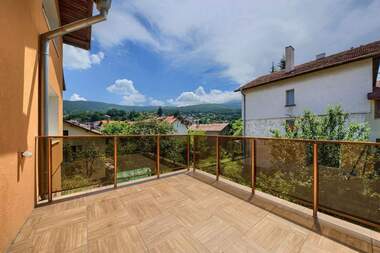 For sale - House in Vladaia,  Sofia