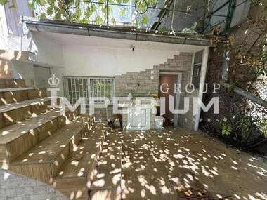 Închiriere - Apartament în Kolhozen pazar,  Varna