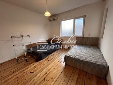 For sale - Floor of a house in Center,  Shumen