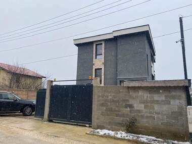 Продажба - Къща в Ален мак,  Вaрна