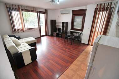 Închiriere - Apartament în Țentăr,  Burgas