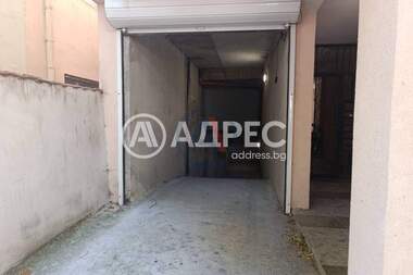 Продажба - Паркомясто в Център,  Варна
