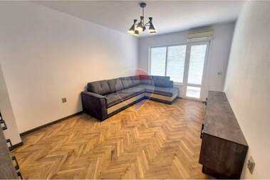 Kira - Apartman olarak Liatno kino Trakia,  Varna