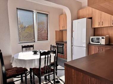 Închiriere - Apartament în Storgozia,  Pleven