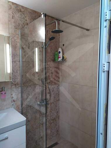 Наем - Апартамент във Владиславово,  Варна