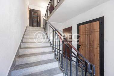 Satış - Apartman olarak Pogrebi,  Varna