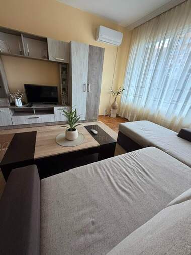 Miete - Wohnung in Hristo Smirnenski,  Plowdiw