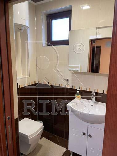 Închiriere - Apartament în Kărșiaka,  Plovdiv