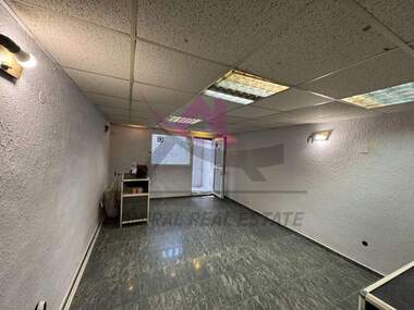 Miete - Laden/Büro/Lager/Schönheitssalon/Zahnarztbüro in Kolhozen pazar,  Warna