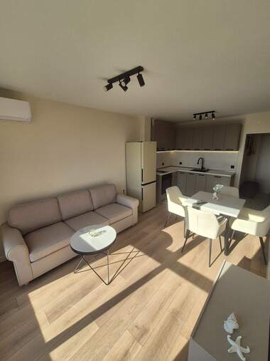 Продажба - Апартамент във Възраждане 3,  Варна
