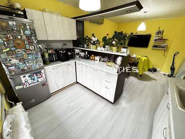 Verkauf - Wohnung in Zentar,  Razgrad