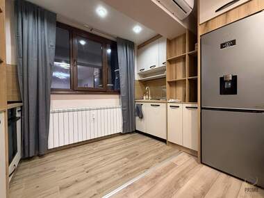 Închiriere - Apartament în Slaveîkov,  Burgas