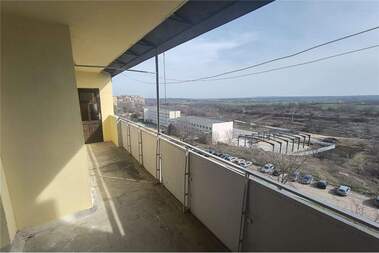 For sale - Apartment in Charodeyka - Iug,  Ruse