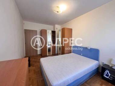 Închiriere - Apartament în Center,  Sofia