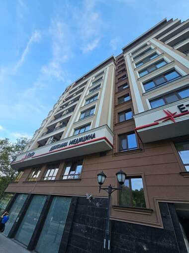 Închiriere - Apartament în Mladejki hălm,  Plovdiv