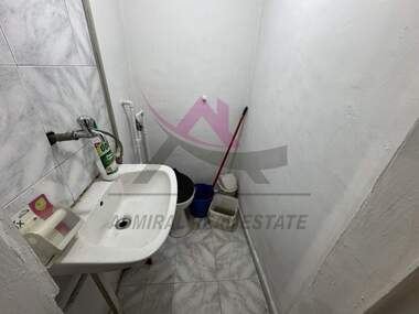 Miete - Laden/Büro/Lager/Schönheitssalon/Zahnarztbüro in Kolhozen pazar,  Warna