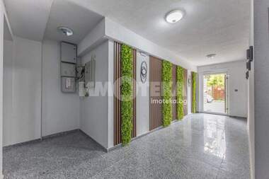 Продажба - Апартамент в Център,  Варна