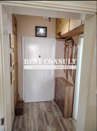 Închiriere - Apartament în Zdraveț,  Ruse