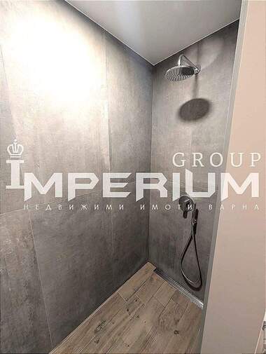 Închiriere - Apartament în Center,  Varna