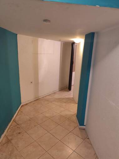 Miete - Büro/Laden/Schönheitssalon/Zahnarztbüro in Kameniza 2,  Plowdiw