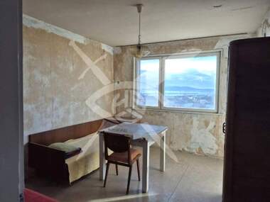 For sale - Apartment in Center,  Burgas