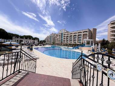 Satış - Apartman olarak Pomorie,  Burgas
