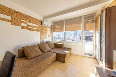 For sale - Apartment in Okrajna bolnica - Generali,  Varna
