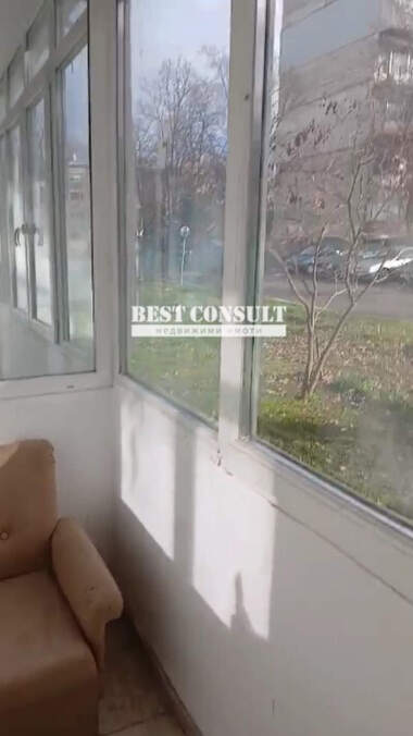 Închiriere - Apartament în Zdraveț,  Ruse