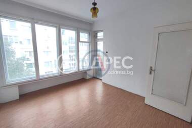 Vânzare - Apartament în Grand Mol,  Varna