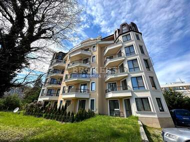 Продажба - Апартамент в Кабакум,  Варна