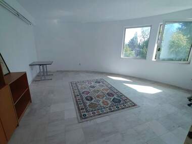 Miete - Büro/Lager/Zahnarztbüro in Mladost-4,  Sovia