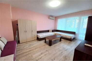Наем - Апартамент в Окръжна болница - Генерали,  Варна