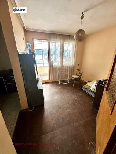 Verkauf - Wohnung in Troian,  Lowetsch