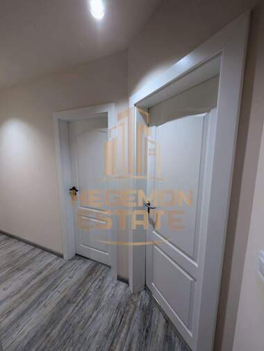 Vânzare - Apartament în Center,  Varna