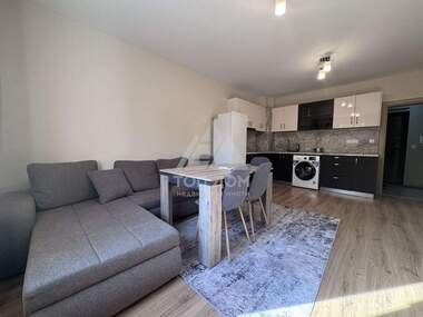 Miete - Wohnung in Mladost 2,  Warna