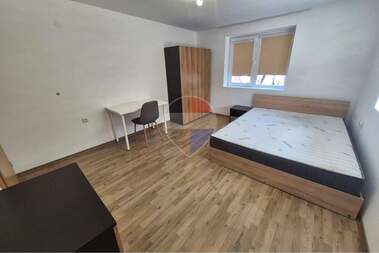 Închiriere - Apartament în Obștiinata,  Varna