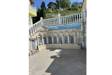 Продажба - Къща в Албена,  Добрич