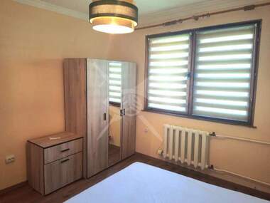 Miete - Wohnung in Mladejki halm,  Plowdiw