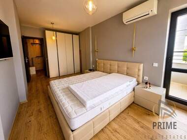 Miete - Wohnung in Lazur,  Burgas
