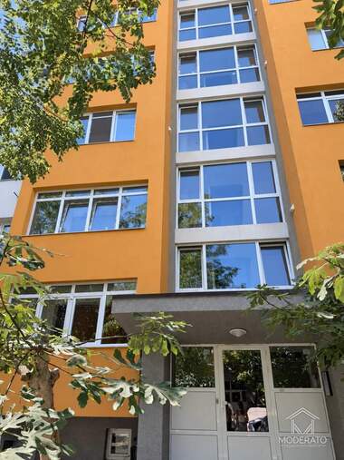 Продажа - Квартира у Изгрев,  Бургас