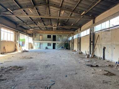 Vânzare - Spațiu industrial/Service auto/Spațiu de depozitare în Vărșeț,  Montana