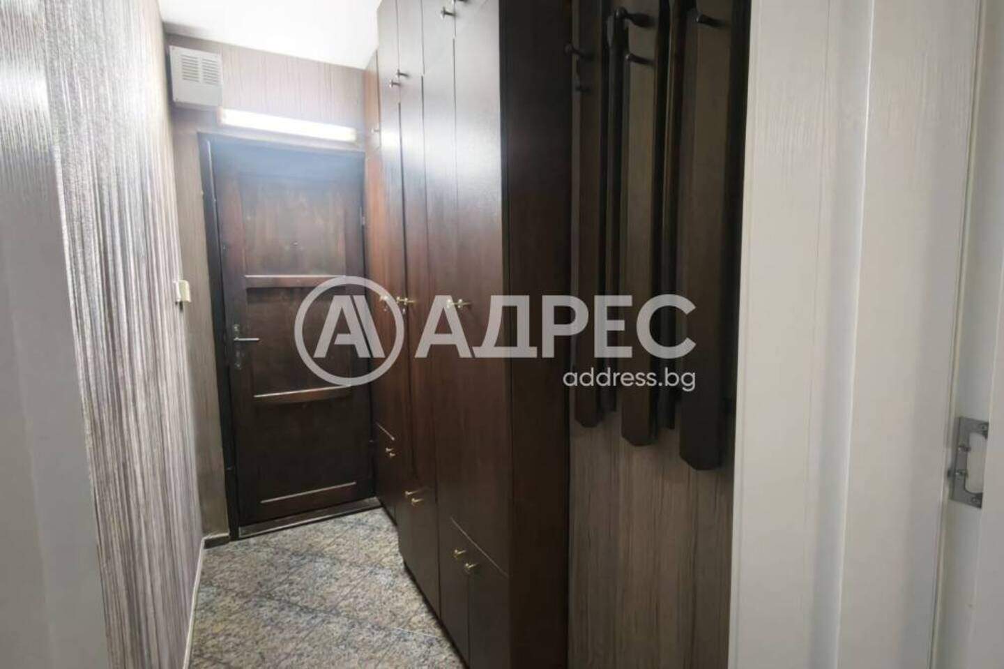 Тристаен Апартамент в Окръжна болница - Генерали, Варна – снимка 10