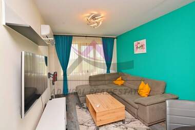 Kira - Apartman olarak Mladost 1,  Varna