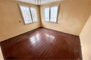 Продажа - Дом в Средна кула,  Русе