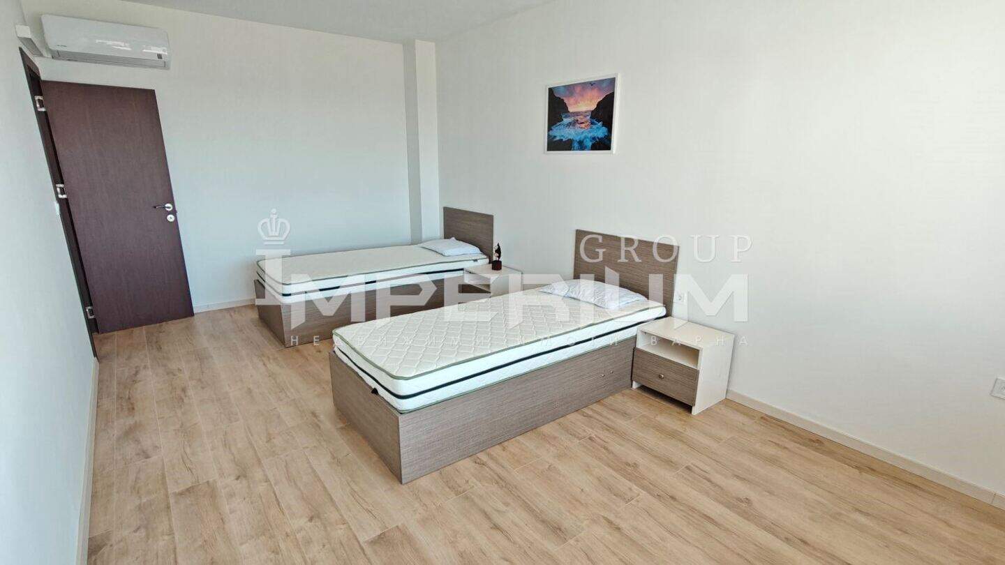 Cu trei camere Apartament în Văzrajdane 3, Varna – fotografia 8