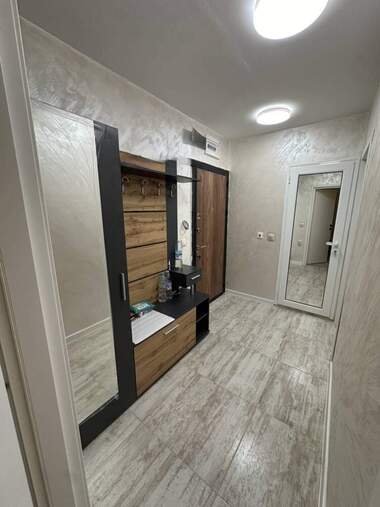 Închiriere - Apartament în Izgrev,  Burgas