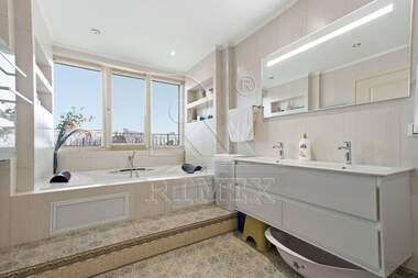 For sale - Apartment in Center,  Plovdiv